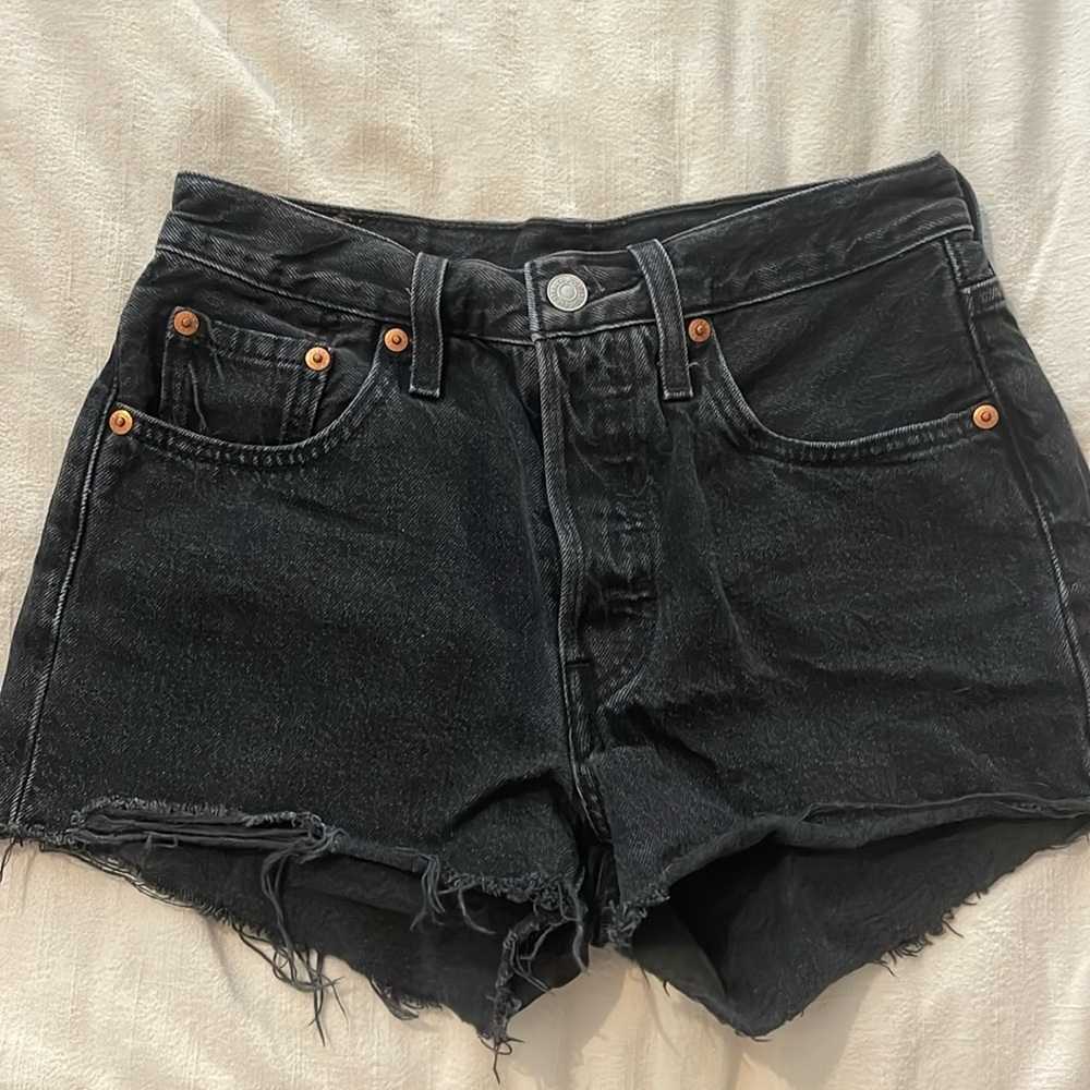 Women’s Levi shorts